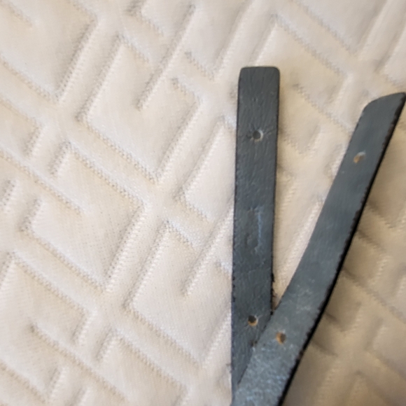 Chloe Blue and Gold Emblem Long Wallet - Picture 3 of 14